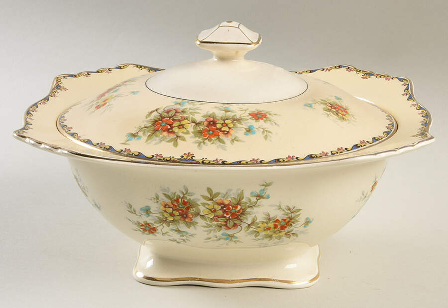 Lady Patricia Square Covered Vegetable by Royal Winton-1