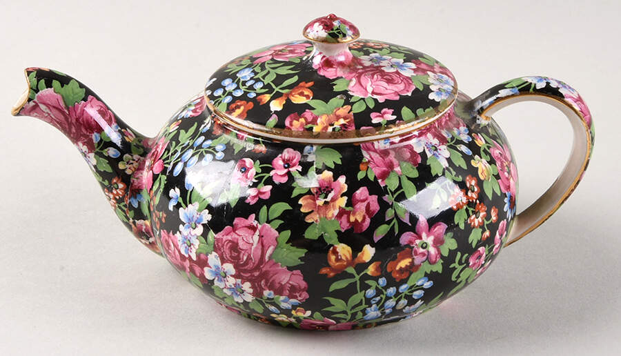 Chelsea Mini Stacking Teapot & Lid by Royal Winton-1