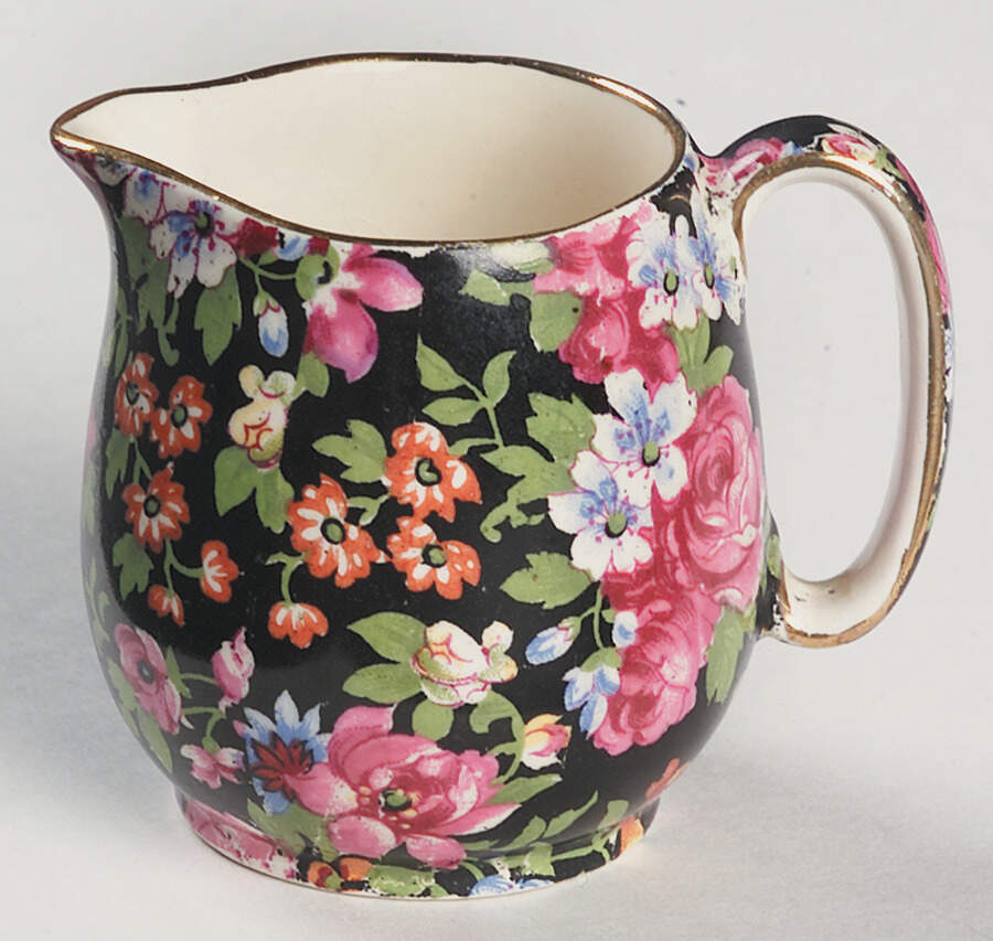 Chelsea Breakfast Set, Individual Creamer Only by Royal Winton-1