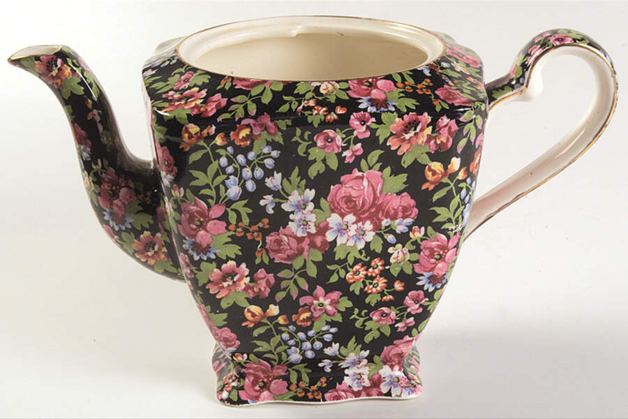 Chelsea Ascot Teapot No Lid by Royal Winton-1