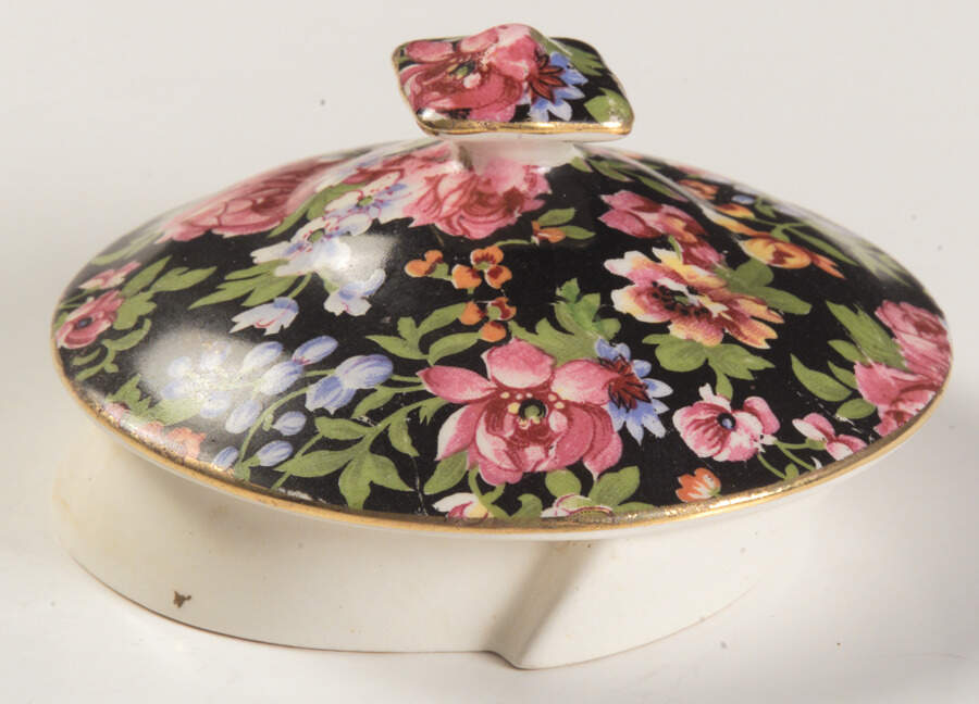 Chelsea Lid for Ascot Teapot by Royal Winton-1