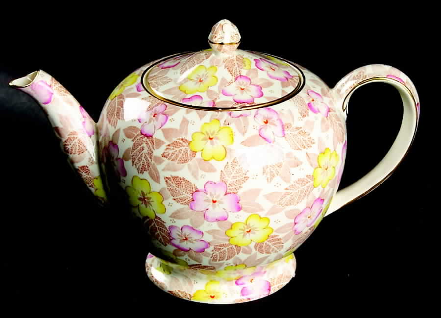 Clyde Albans Tea Pot & Lid by Royal Winton-1