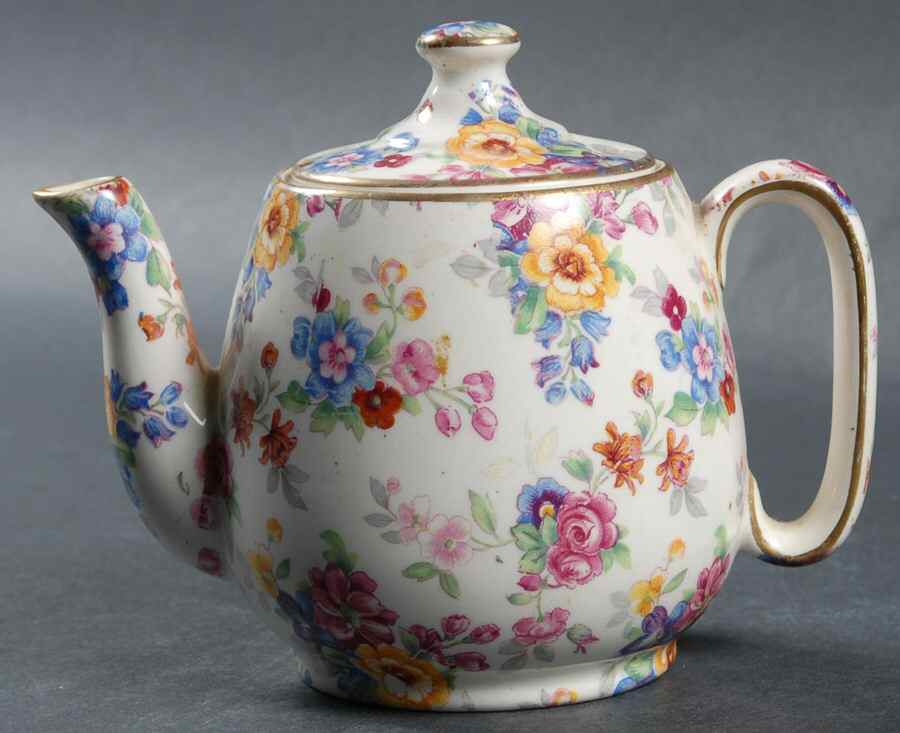 Cotswold Individual Breakfast Set Teapot & Lid by Royal Winton-1