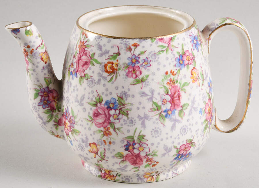 Eleanor Individual Breakfast Set Teapot-No Lid by Royal Winton-1