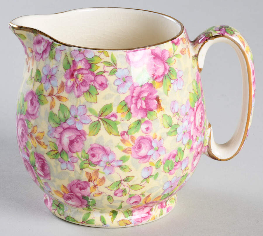 English Rose Countess Creamer by Royal Winton-1