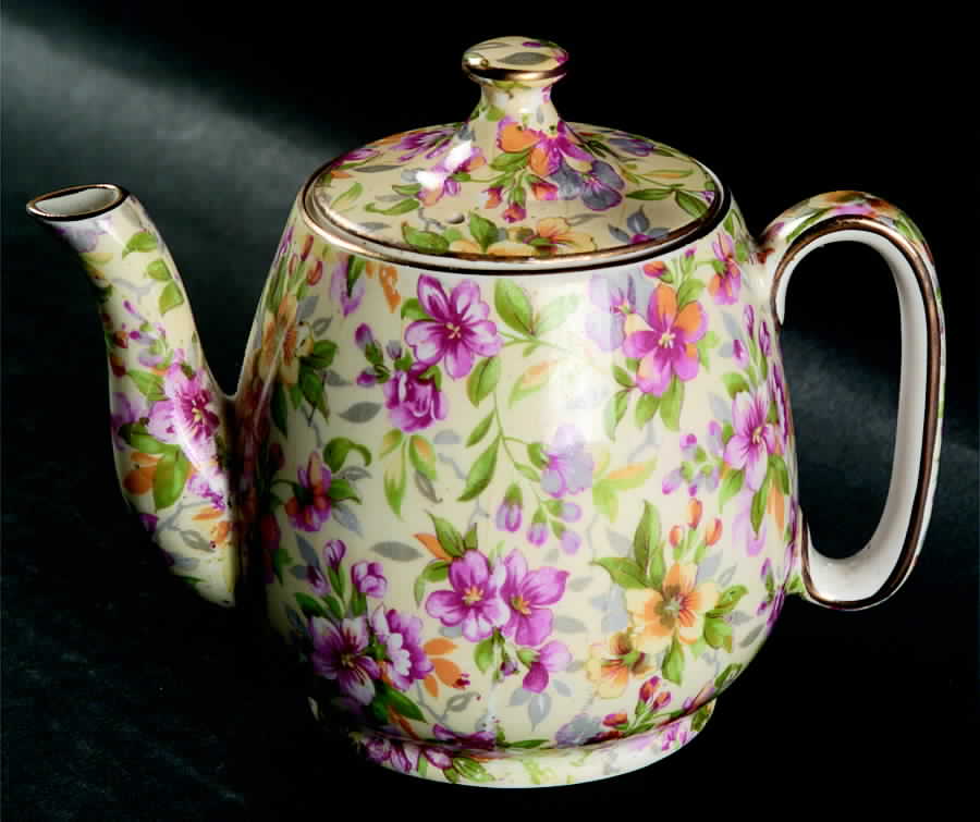 Estelle Individual Breakfast Set Teapot & Lid by Royal Winton-1