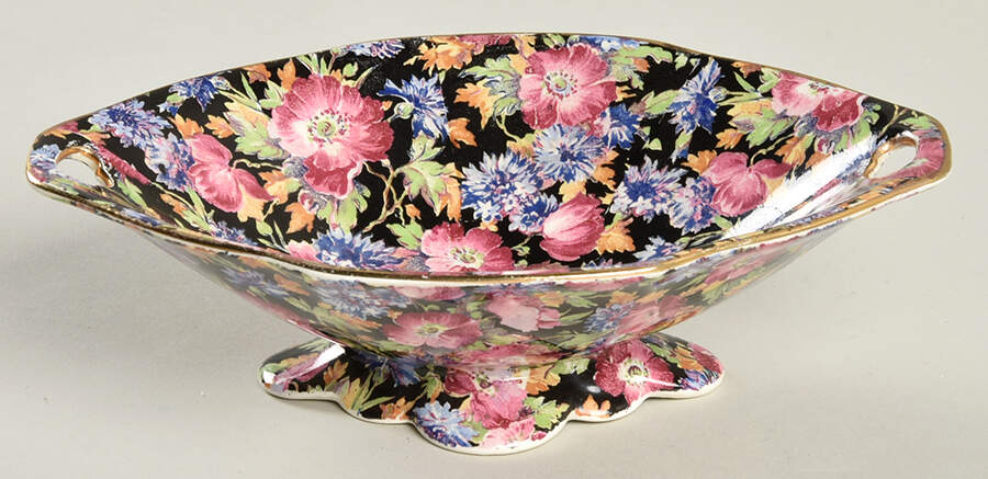 Majestic Older Sweet Meat Dish by Royal Winton-1