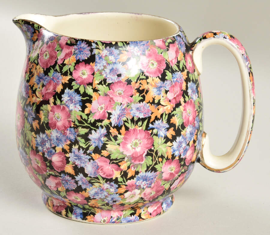 Majestic Older 32 Oz Jug by Royal Winton-1