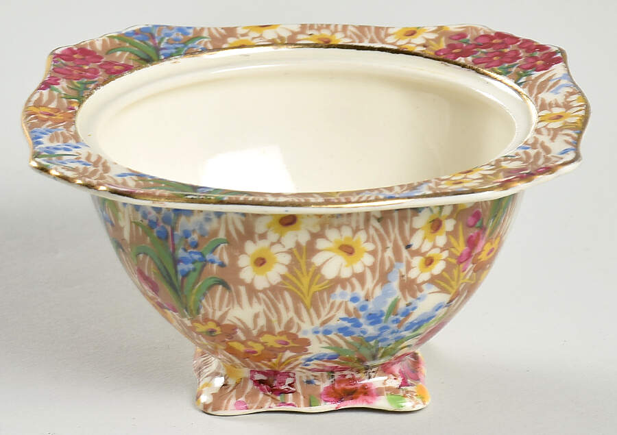 Marguerite (Gold Trim) Ascot Sugar Bowl No Lid by Royal Winton-1