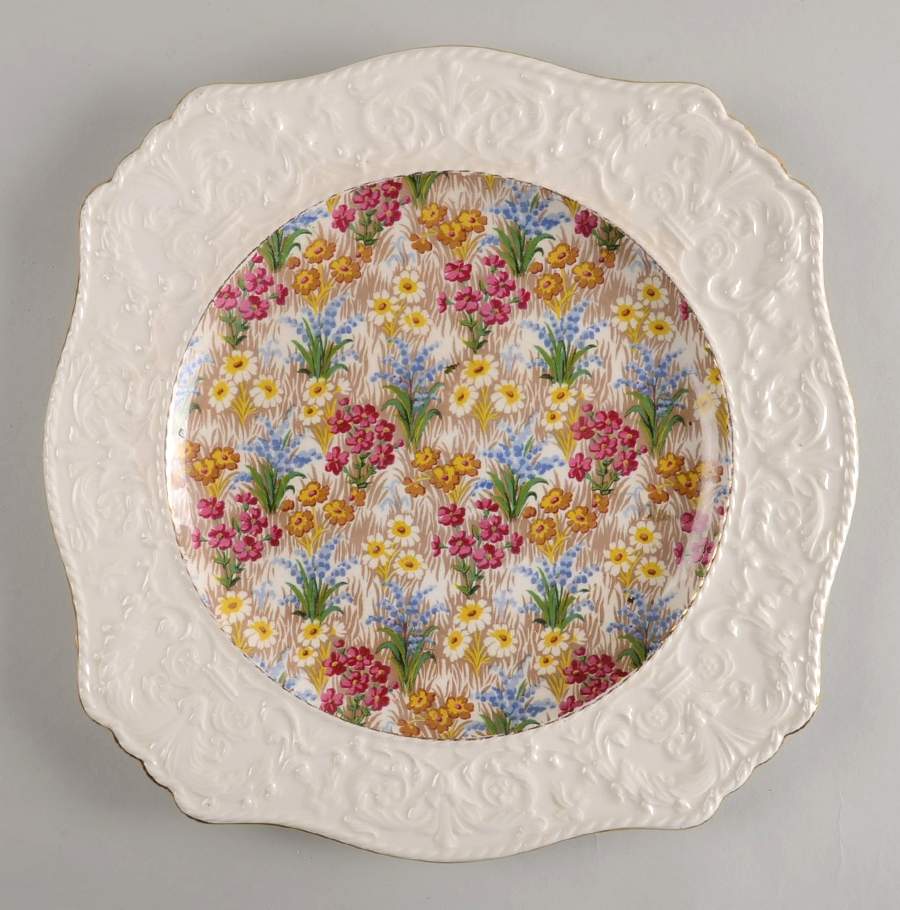 Marguerite (Gold Trim) Ascot Shape Dinner Plate w/Wedgwood Border by Royal Winton-1
