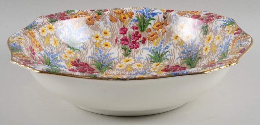 Marguerite (Gold Trim) Large Square Fruit Bowl by Royal Winton-1