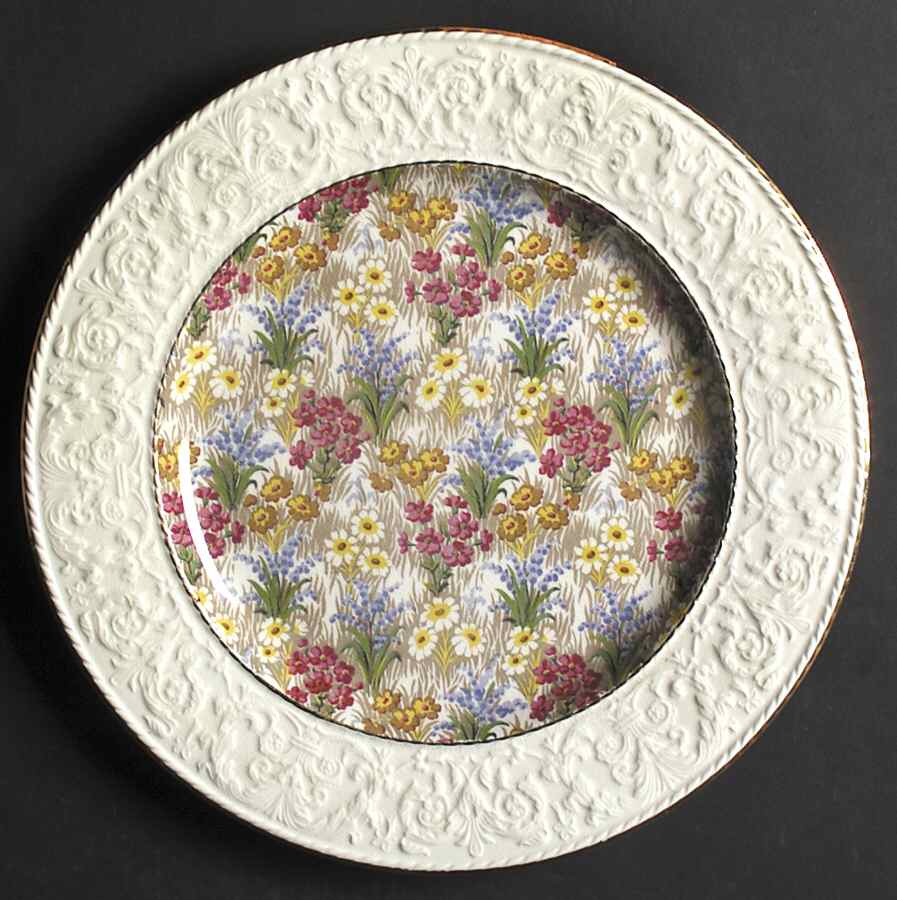 Marguerite (Gold Trim) Round Dinner Plate w/Wedgwood Border by Royal Winton-1