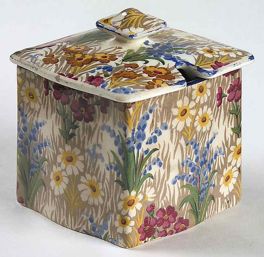 Marguerite (Gold Trim) Jam/Jelly & Lid by Royal Winton-1