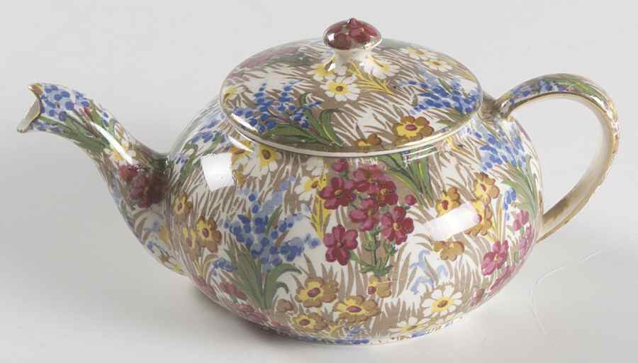 Marguerite (Gold Trim) Mini Stacking Teapot & Lid by Royal Winton-1