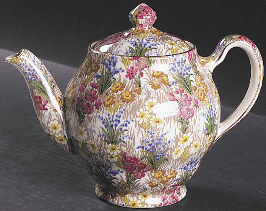Marguerite (Gold Trim) Unknown Shape #1 Teapot & Lid by Royal Winton-1