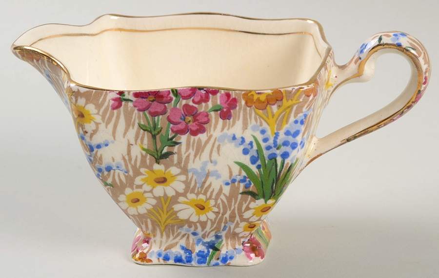 Marguerite (Gold Trim) Ascot Creamer by Royal Winton-1