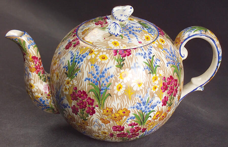 Marguerite (Blue Trim) Elite Tea Pot & Lid by Royal Winton-1