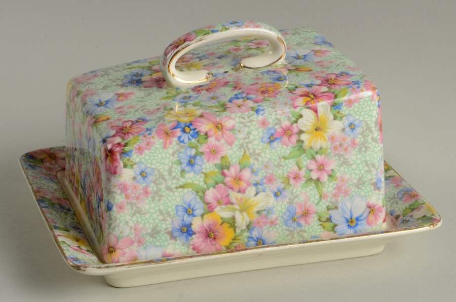 Marion (Older) Cheese Dish with Lid (Wedge) by Royal Winton-1