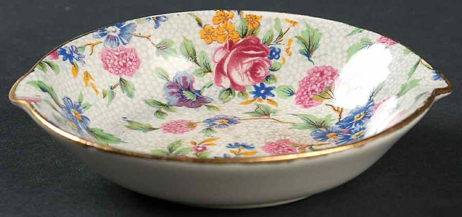 Old Cottage Chintz (Pre 1960, Cream) Small Ashtray by Royal Winton-1