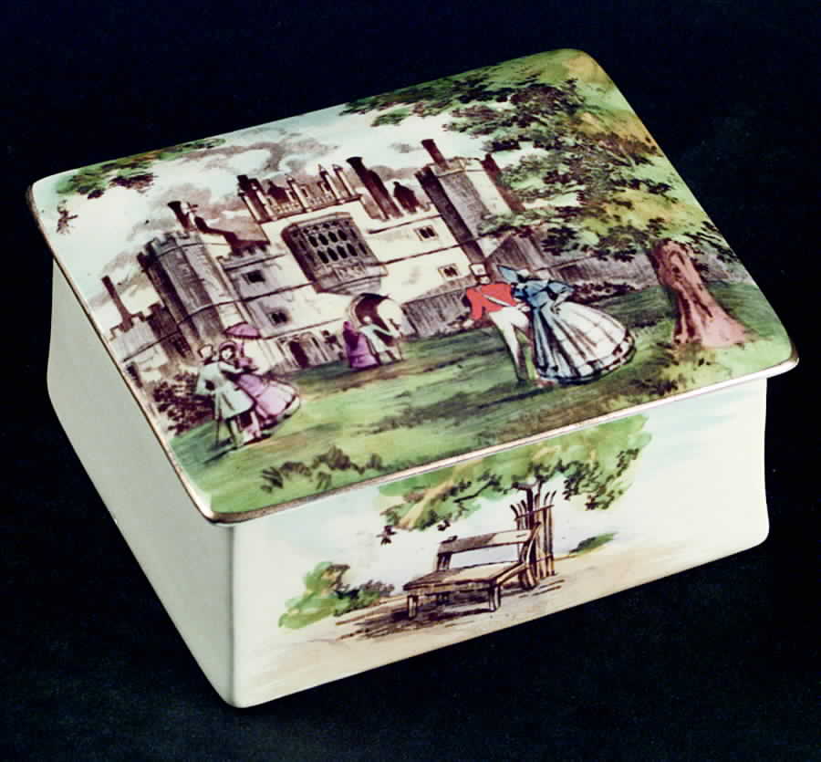 Old London-Old England Trinket Box & Lid by Royal Winton-1