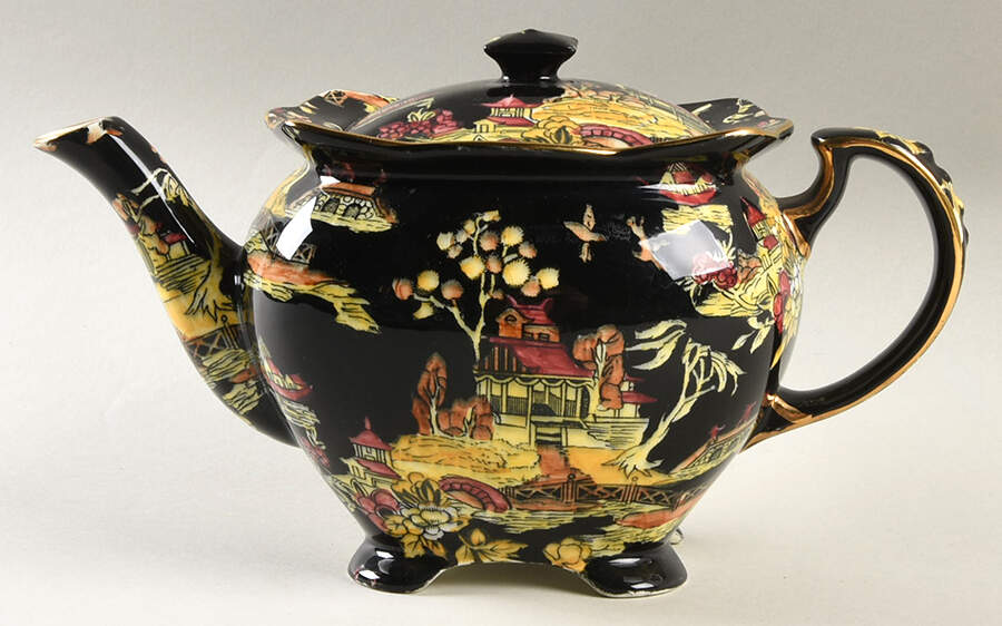 Pekin Black (Gold Trim) Ascot Teapot & Lid by Royal Winton-1