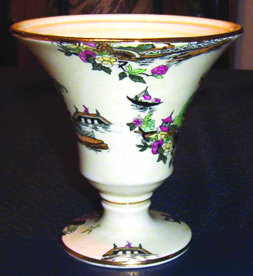 Pekin Cream Candy Jar No Lid by Royal Winton-1