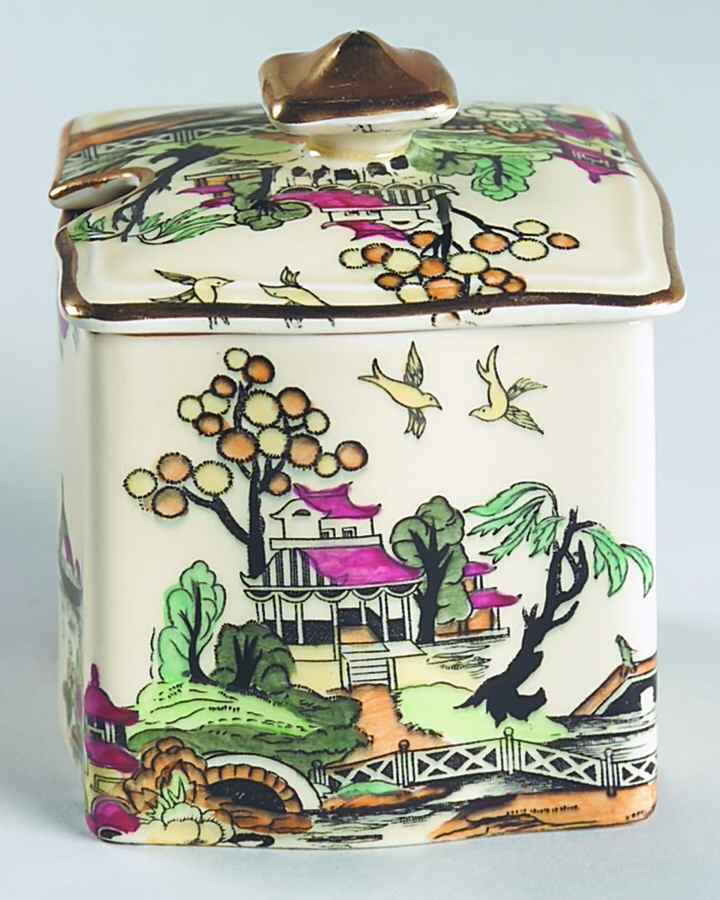 Pekin Cream Jam/Jelly & Lid by Royal Winton-1
