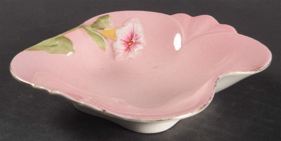 Petunia Sweet Meat Dish by Royal Winton-1