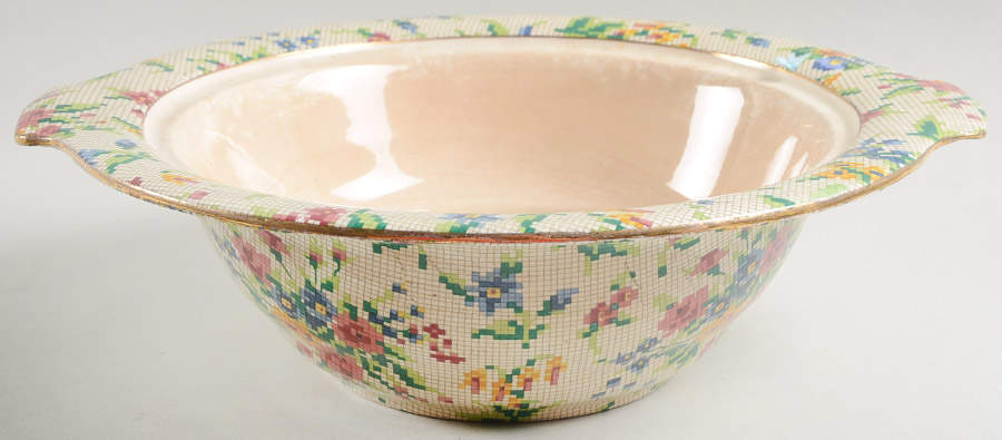 Queen Anne Round Vegetable No Lid by Royal Winton-1
