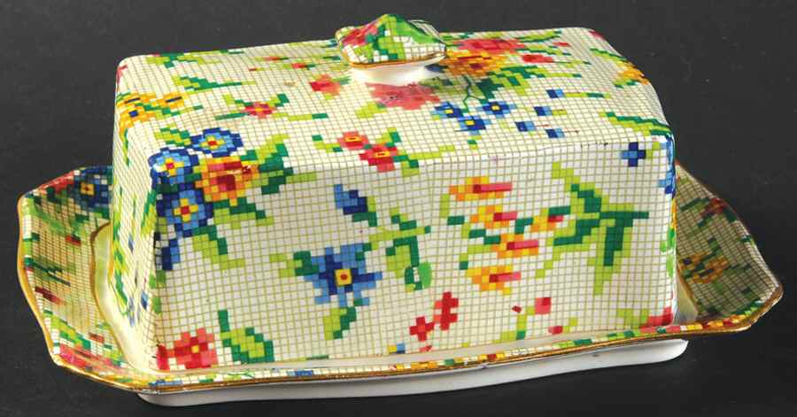 Queen Anne Covered Butter/Cheese by Royal Winton-1