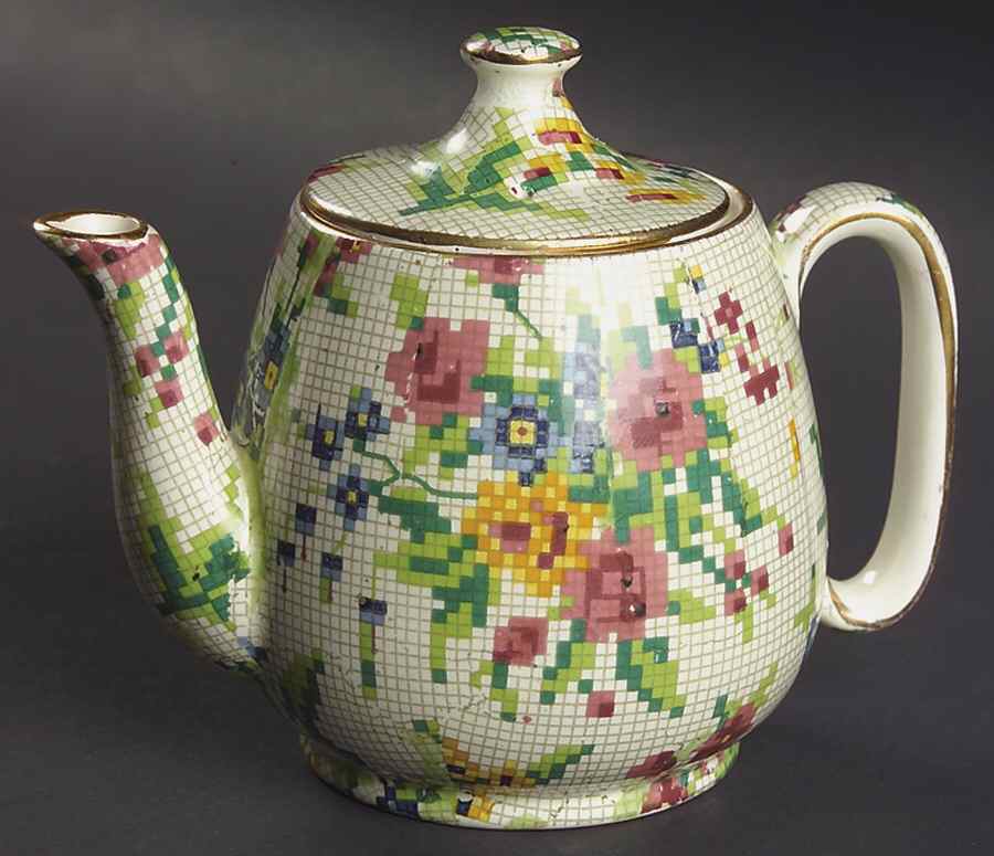 Queen Anne Individual Breakfast Set Teapot & Lid by Royal Winton-1