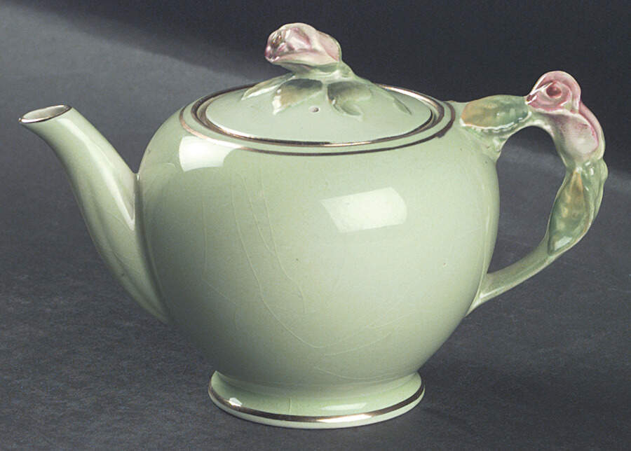 Rosebud Green (Green Background) Individual Breakfast Set Teapot & Lid by Royal Winton-1