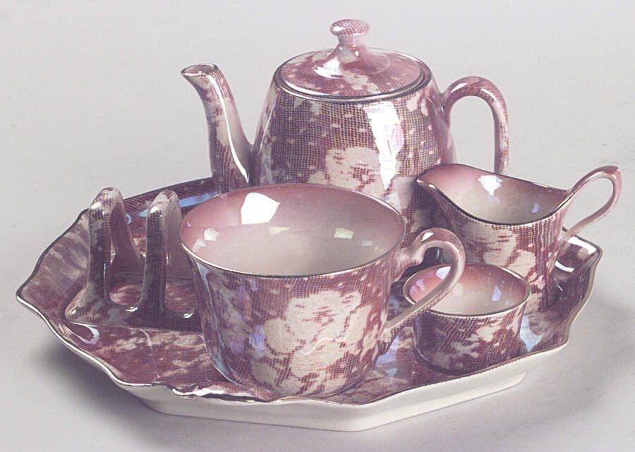 Brocade Cranberry (Iridescent) 6-Piece Breakfast Set (Flat Cup) by Royal Winton-1