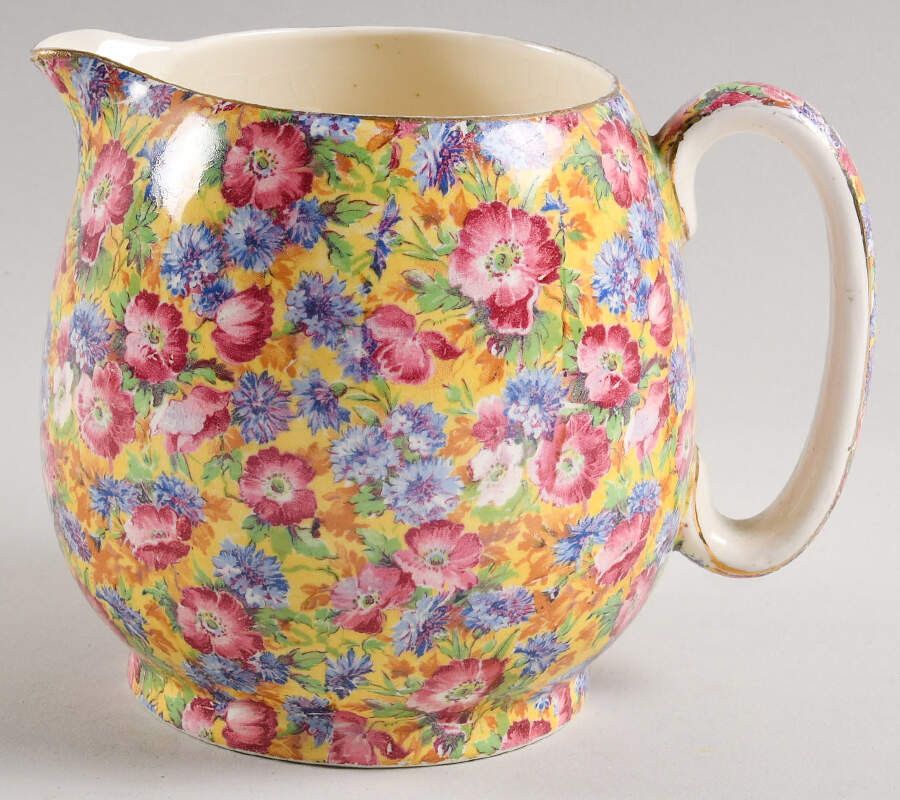 Royalty (Older) 32 Oz Jug by Royal Winton-1