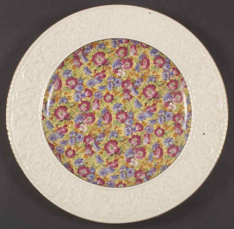 Royalty (Older) Round Dinner Plate w/Wedgwood Border by Royal Winton-1