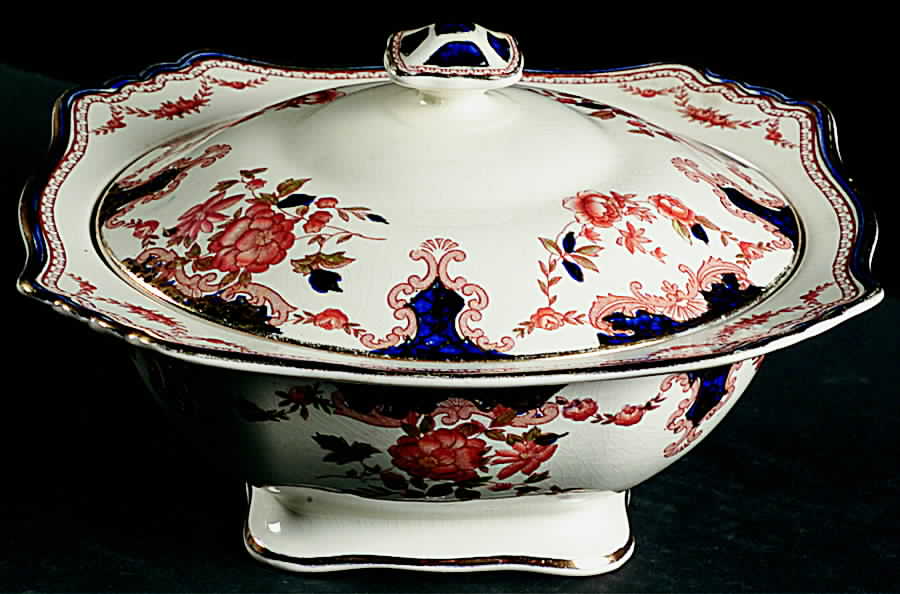 Stirling Square Covered Vegetable by Royal Winton-1