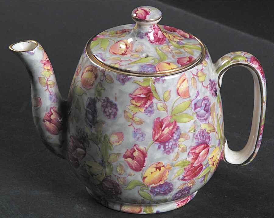 Stratford (Older) Individual Breakfast Set Teapot & Lid by Royal Winton-1