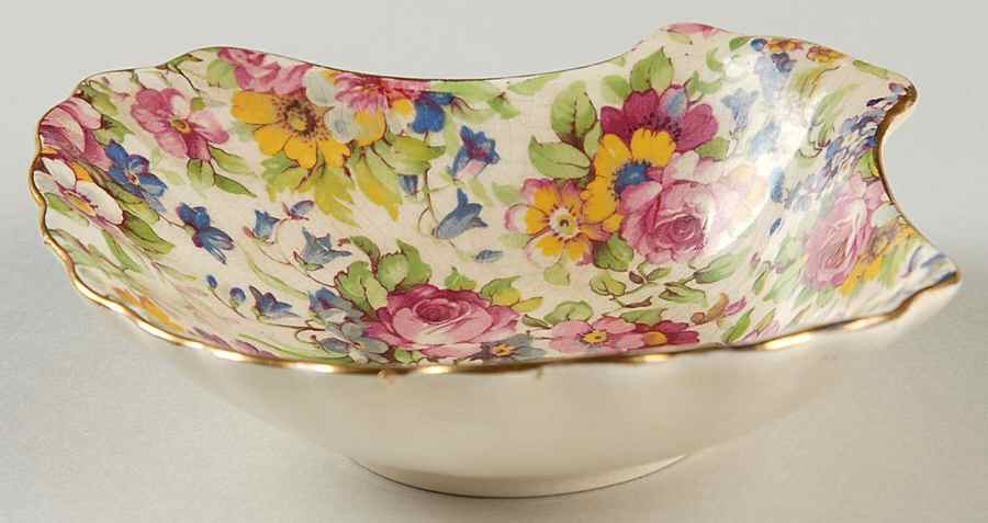 Summertime (Pre 1960, Cream Background, Gold Trim) 5" Shell Shaped Dish by Royal Winton-1