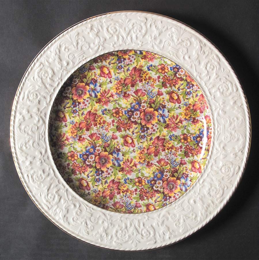 Sunshine Dinner Plate wWedgwood Border by Royal Winton-1