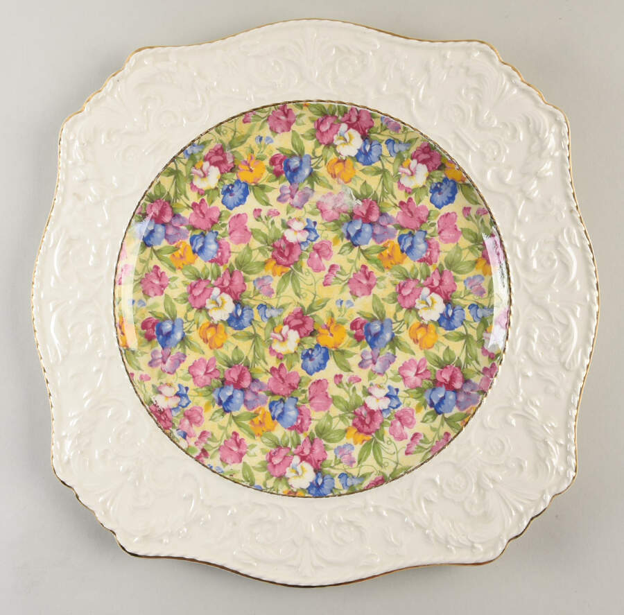 Sweet Pea Ascot Shape Dinner Plate w/Wedgwood Border by Royal Winton-1