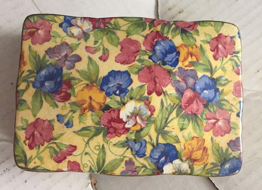 Sweet Pea Lid for Small Candy Box by Royal Winton-1