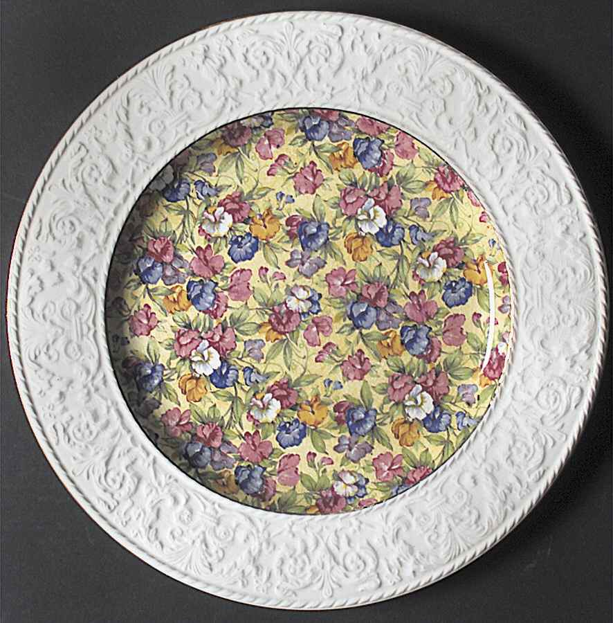 Sweet Pea Dinner Plate wWedgwood Border by Royal Winton-1
