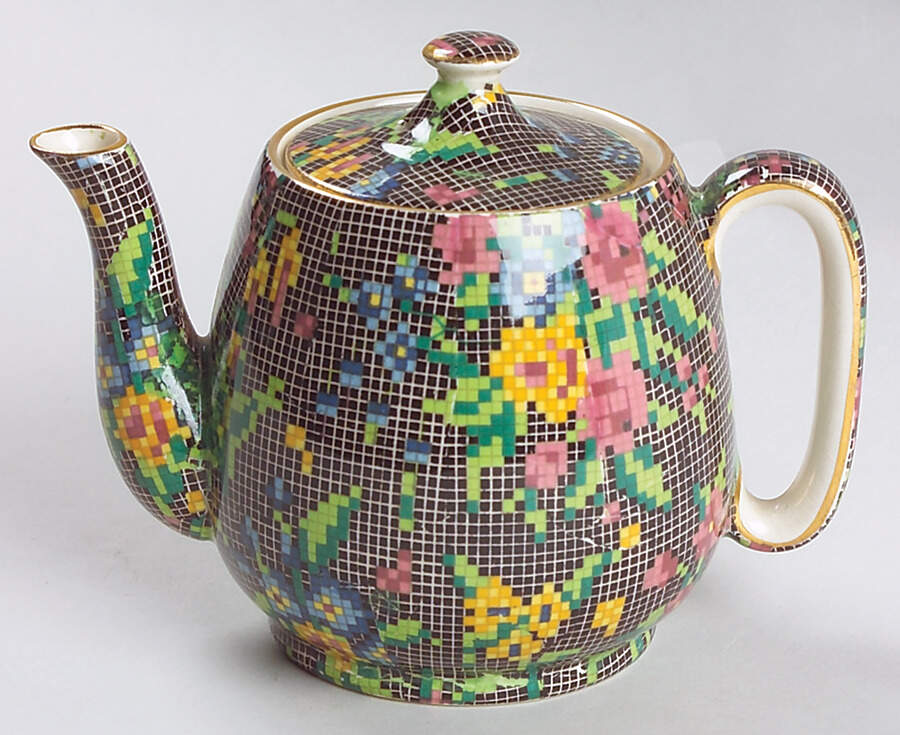 Victorian Individual Breakfast Set Teapot & Lid by Royal Winton-1