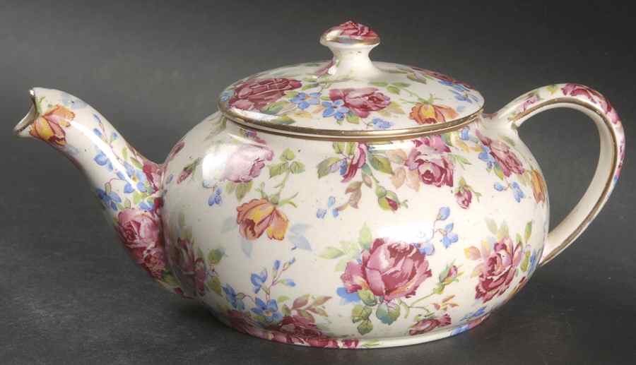 Victorian Rose Mini Stacking Teapot & Lid by Royal Winton-1