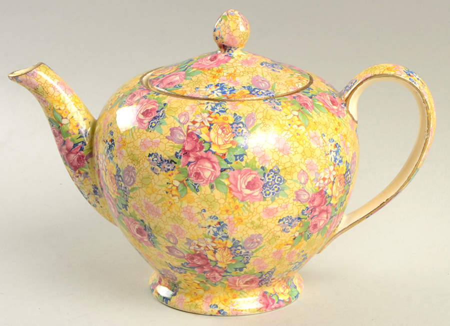 Welbeck (Older) 3 Cup Albans Teapot & Lid by Royal Winton-1