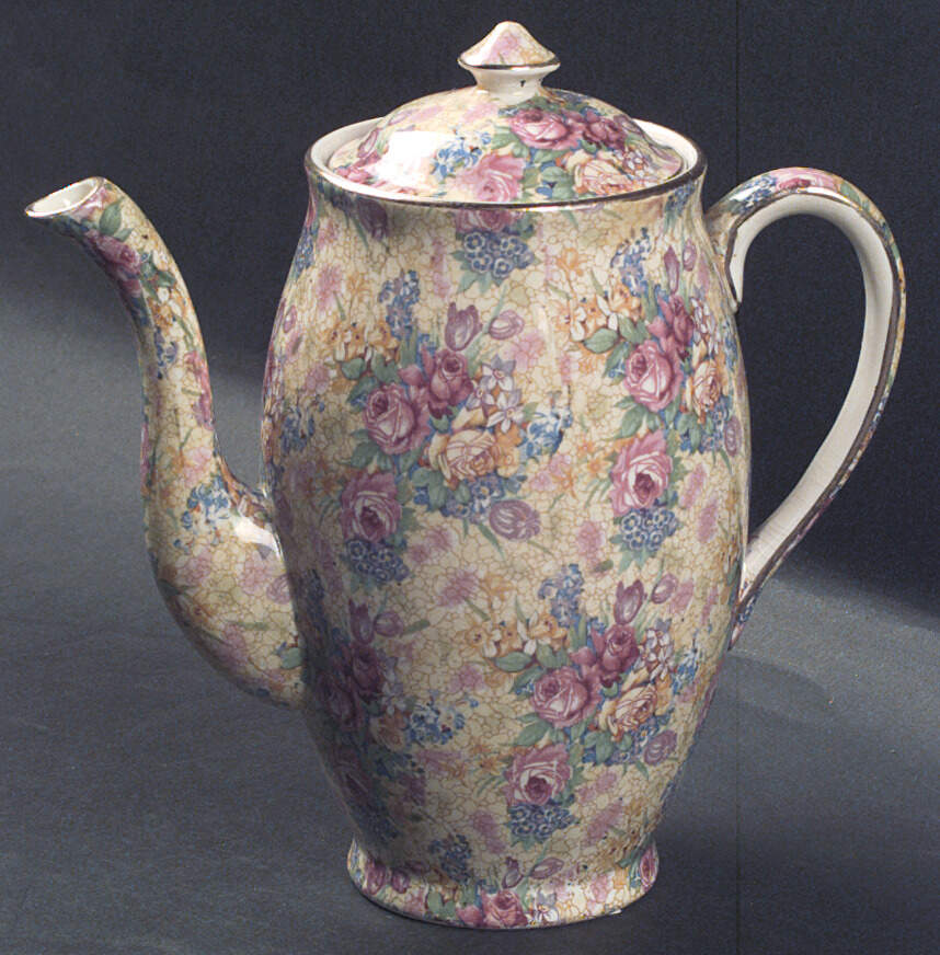 Welbeck (Older) Perth Shape Coffee Pot & Lid by Royal Winton-1