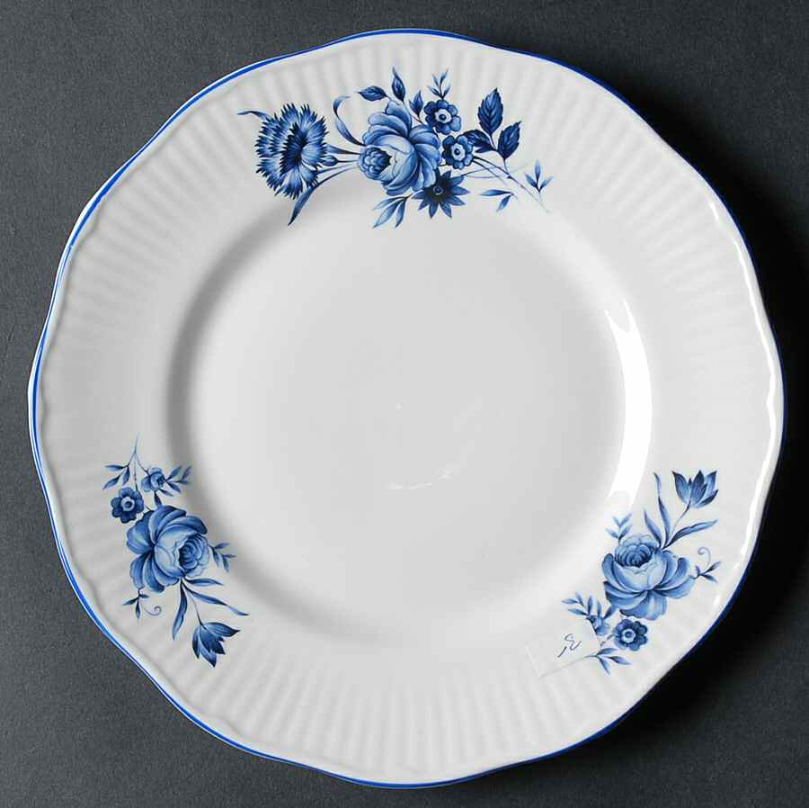 R2C1 Salad Plate by Royal Crest(England)-1