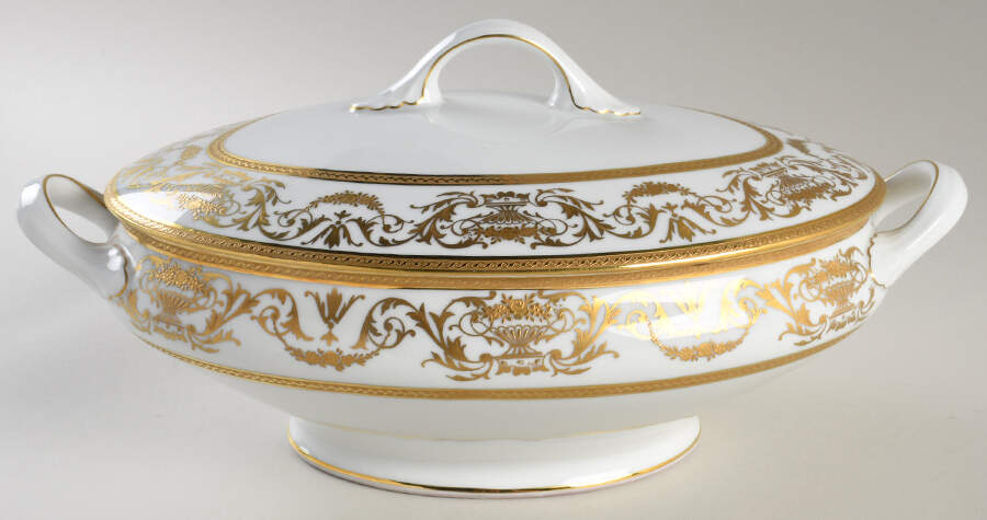 Ambassade Oval Covered Vegetable by Royale (France)-1