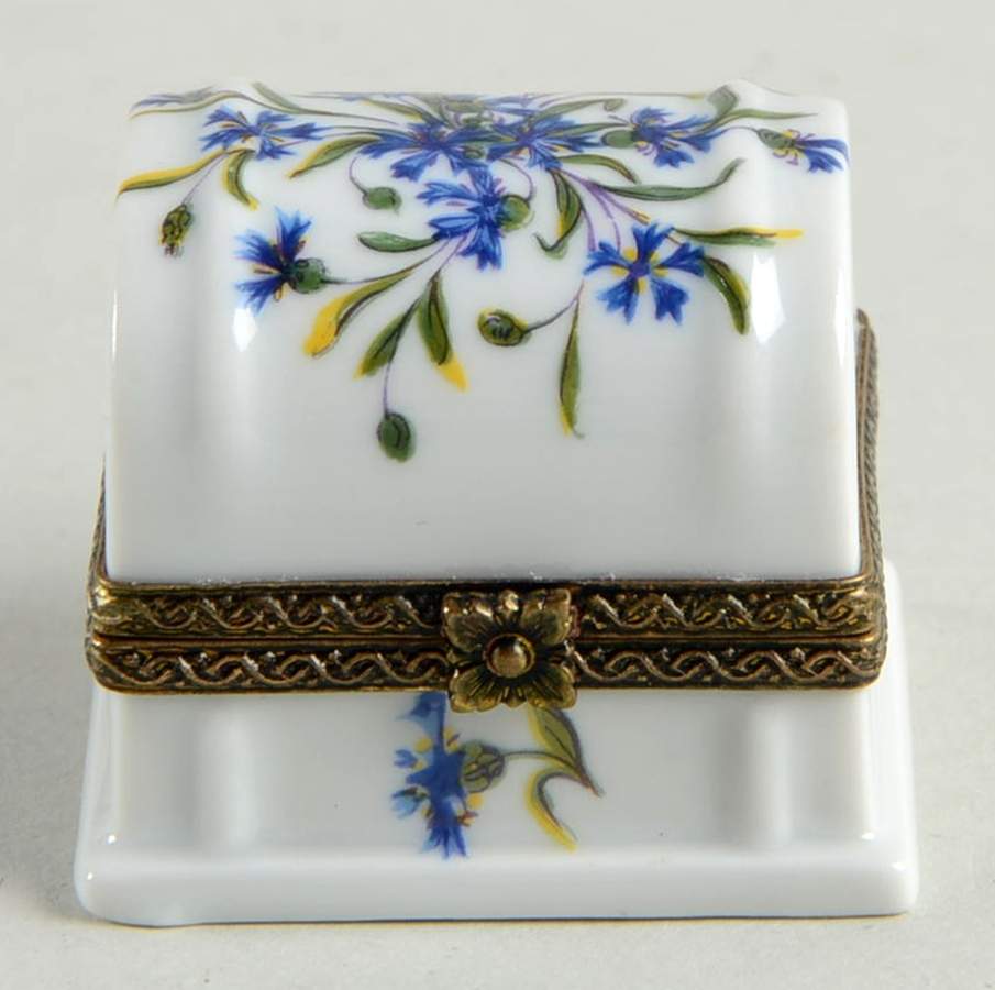 Marie Antoinette Hinged Box by Royale (France)-1