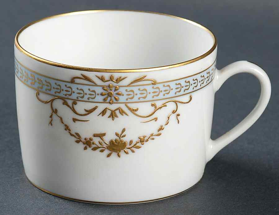 Nemours Flat Cup by Royale (France)-1